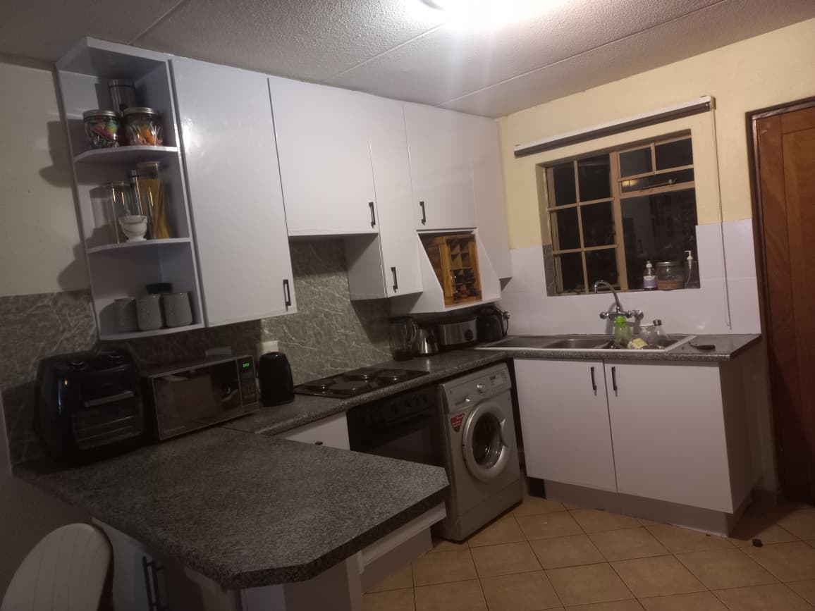 Kitchen After Transformation 6